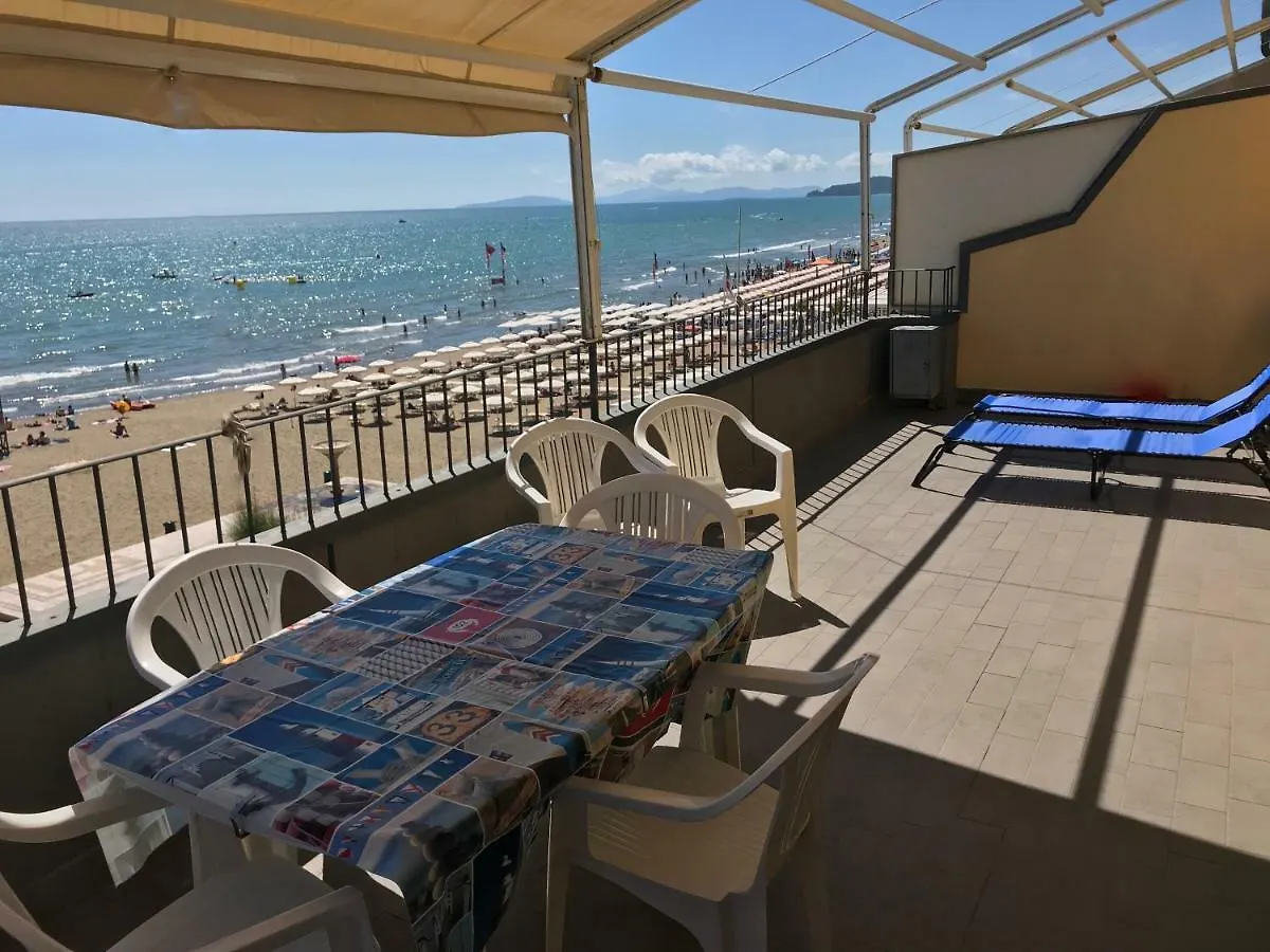 Apartment Appartamenti Lungomare Via Roma Castiglione della Pescaia